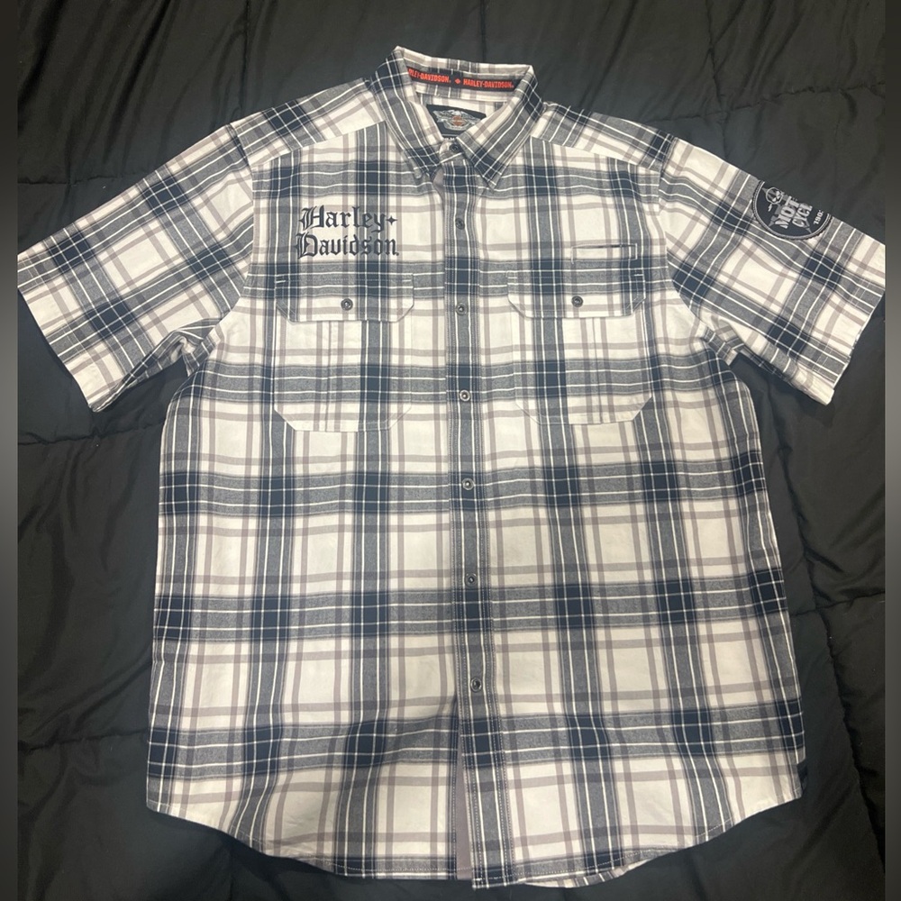 Harley-Davidson White and Navy Plaid Short Sleeve Button-Down Shirt